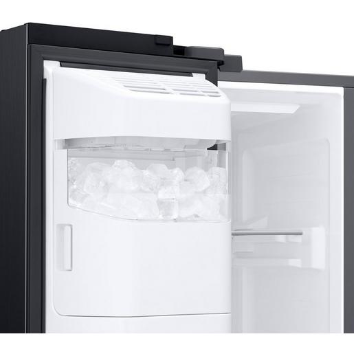 Frigorifero e congelatore affiancati Samsung Family Hub.